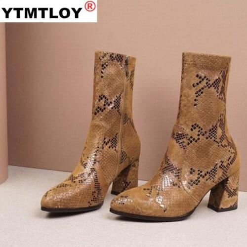 Womens Ankle Boots Shoes Women Snake skin Pattern 2020 Boots Ladies Pointed Toe Ladies Short Plush Boots Female Zipper Shoes