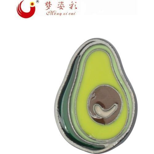 1Pcs Cute Acrylic Brooches Badge Fruits Food Lapel Pins Corsage Cartoon Avocado Brooch Accessories X1786