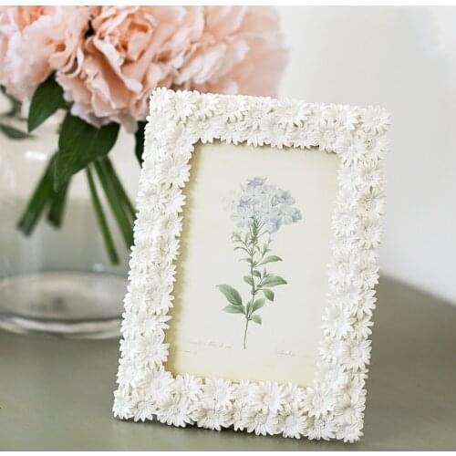 6 Inch White Flower Resin Photo Frame Living Room Ornaments