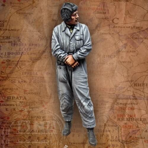 1/35 WWII Soviet Tank Crew, Resin Model Soldier GK, WWII military themes, Unassembled and unpainted kit