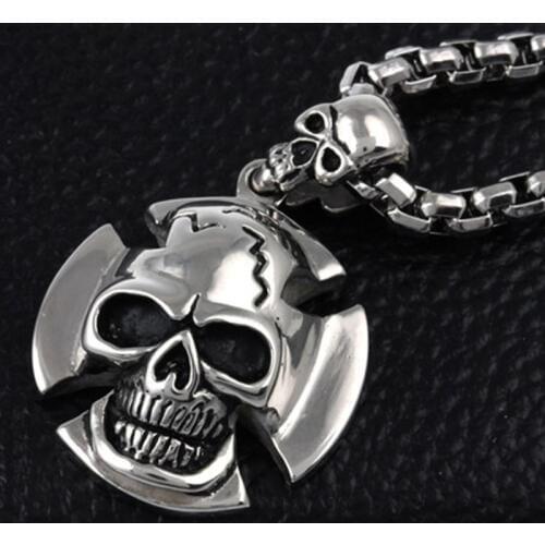Mens Skull Necklace Motorcycle Enthusiast Silver Color Punk Skeleton Pendant Necklace Stainless Steel Charm Chain Necklace Male