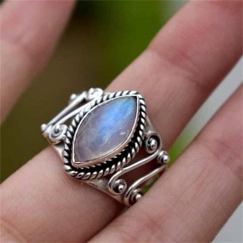 Fashion Creative Pattern Silver Color Ring Retro Inlaid Moonstone Ring Womens Holiday Party Elegant jewelry Gift