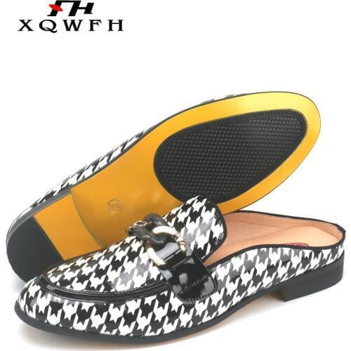 2020 New Style Men Slippers Popular Half Shoes For Men Summer Fashion Casual Sneakers For Outdoor Leather Fashion Half slippers
