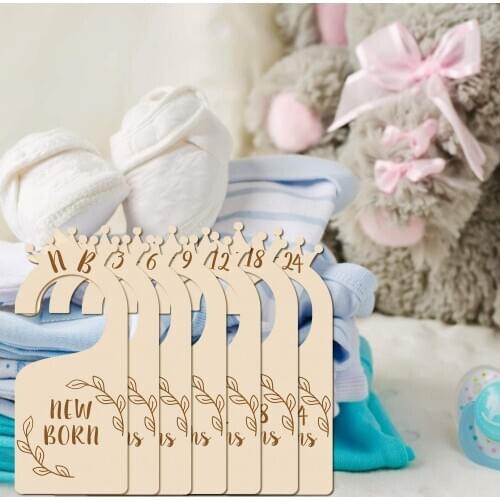 Set of 7Pcs 7.7x3.1 Inch Crown Baby Shower Gift Age Arrange Clothes Baby Closet Hanger Dividers