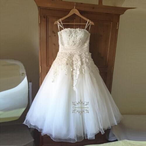 Tea Length Wedding Dresses Strapless Lace Appliques Beach Bride Gowns 2020 New Arrival Tulle Wedding Bride Gowns