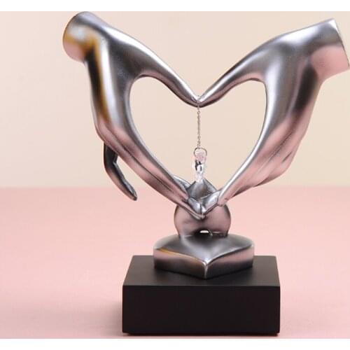 The wedding gift to send wedding anniversary wedding bestie ornaments wife bedroom living room day send crafts