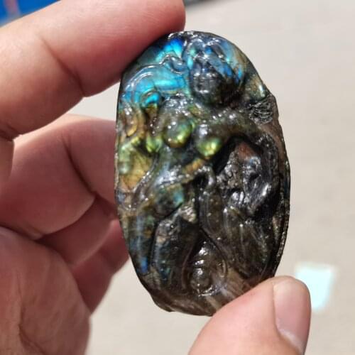 AAA+100% natural Labradorite stone Quartz Crystal hand Carved mermaid Healing Quartz Gemstone Worry Stone Home Decoration