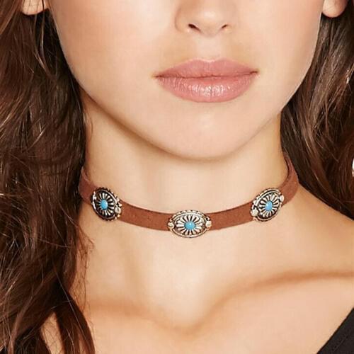 Fatpig Chokers On The Neck