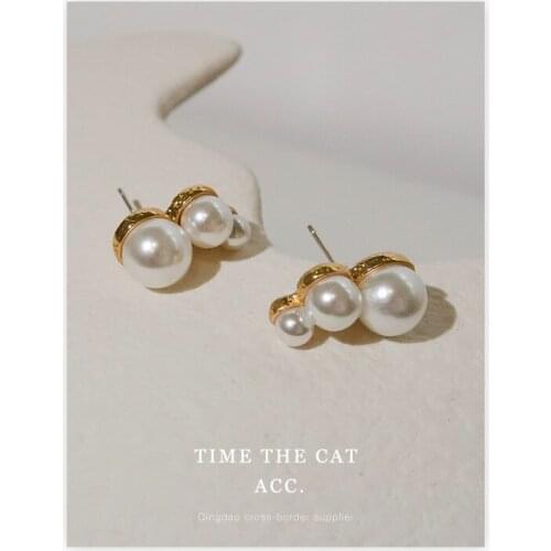 New Retro Alloy Pearl Earrings S925 Fashion Simple Retro Earrings Female Trend Geometric Earrings Birthday Party Gift