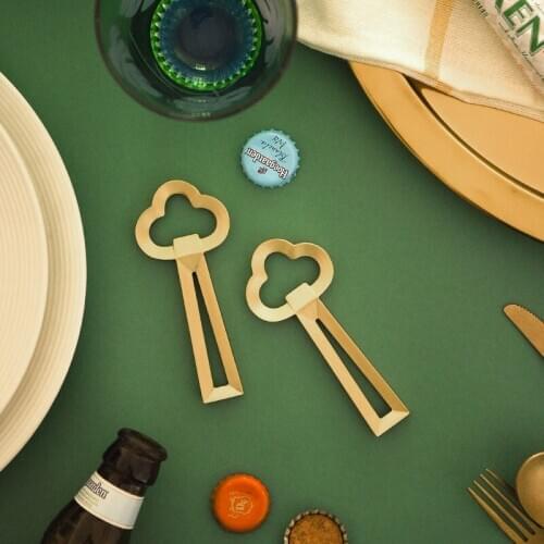 Qiansi Instagram Modern Personality Fashion Metal Solid Brass Cloud Shape Luxury Corkscrew Special Creative Design Decoration