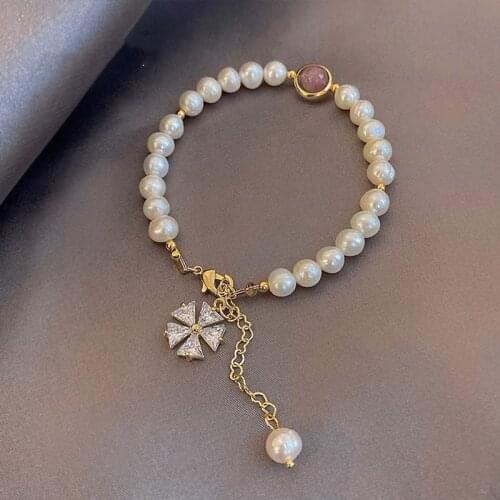 Special-shaped Freshwater Pearl Bracelet Strawberry Crystal Bracelet Zircon Five-leaf Flower Hand Jewelry Bracelets for Women
