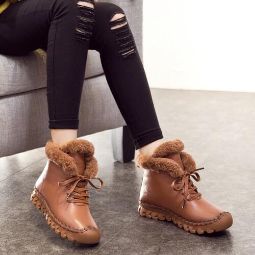 A520 Warm Thick Cotton Winter Boots Womens 2019 Fashion New Casual Female Genuine Leather Flat Snow Boots Short Plush Shoes