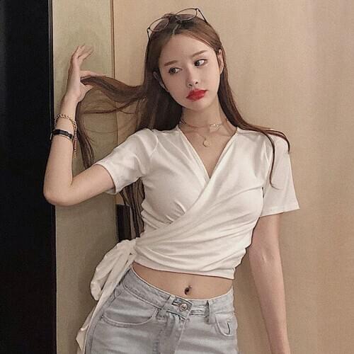 2020 New Arrival Summer Backless T Shirt Sexy Solid Color Knotted Crop Tops Womens Short Sleeve V-Neck T-shirt