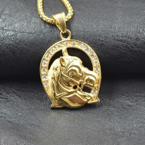 New Golden Bling Rhinestone Horse Head Pendant Necklace Stainless Steel U-Shaped Jockey Club Fans Equestrianism Jewelry Gift