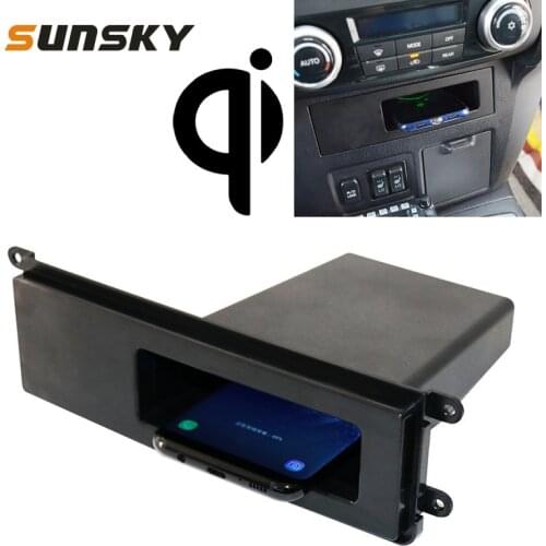 Car Charger Qi Standard Wireless Charger 10W Quick Charging for Mitsubishi PAJERO 2017-2018 Auto Wirelses Charger Left Driving