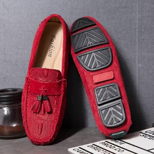 2021 Summer Latest Mens Loafers Suede Crocodile Pattern Tassel Driving Shoes Mens Casual Shoes Lazy Small Leather Shoes
