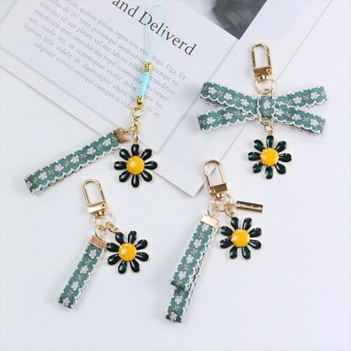 Vintage Daisy Ribbon Key Chain Accessories Phone Charm Key Hang Rope Decor Kawaii Smart Phone Strap Lanyards Couple Gift