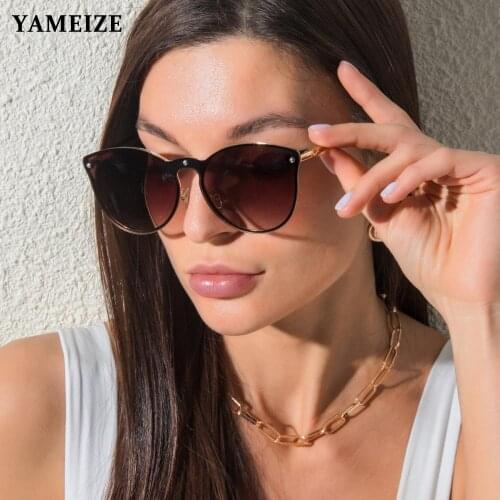 YAMEIZE Vintage Cat Eye Women Sunglasses Luxury Brand Gradient Sun Glasses Retro Black Shades Female Eyewear Oculos Estiloso