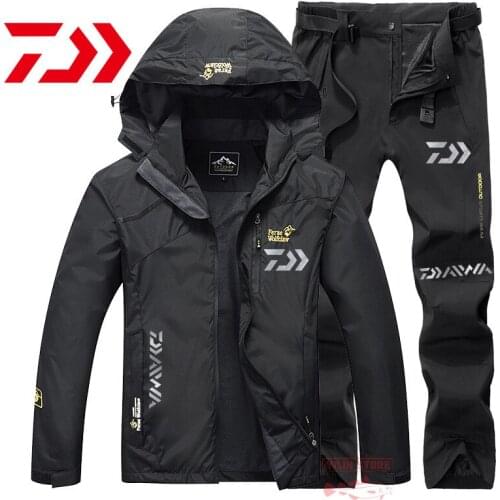 Daiwa Fishing Suit Men Spring Autumn Thin Fishing Clothing Hooded Sports Hiking Fishing Jacket Outdoor Waterproof Fishing Suit