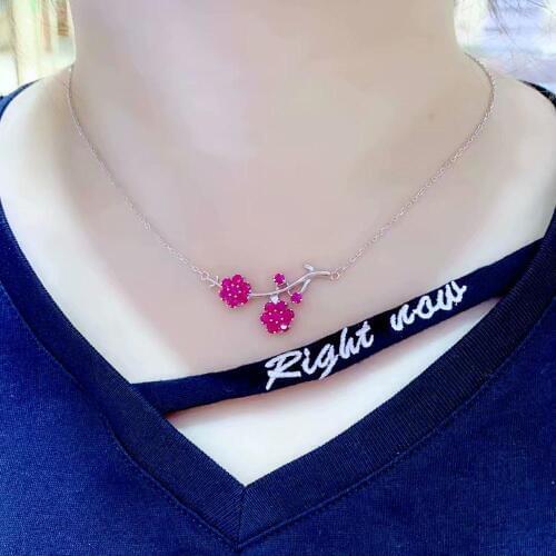 Exquisite necklace natural ruby China Ethnic exquisite red Ruby gemstone collarbone necklace for women jewelry silver party gift