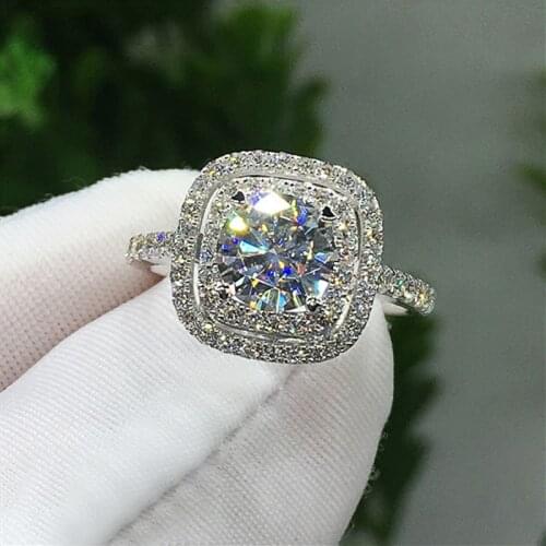 Huitan Classic Square Shaped Wedding Jewelry Eternity Rings for Women with Brilliant Cubic Zirconia High Quality Engagement Ring
