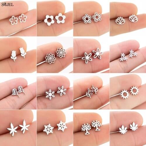 New Cute Small Daisy Flowers Earrings For Women Korean Sweet Flower Lily Leaf Snowflake Earring Girls Fashion Jewelry Ear Studs