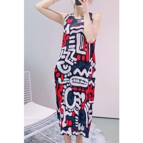 HOT SELLING Miyake Fashion print o-neck fold dress straight dress IN STOCK