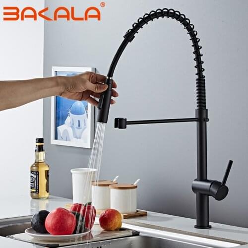 Luxury Kitchen Faucets Brush Brass Faucets for Kitchen Sink Single Lever Pull Out Spring Spout Mixers Tap Hot Cold Water Crane