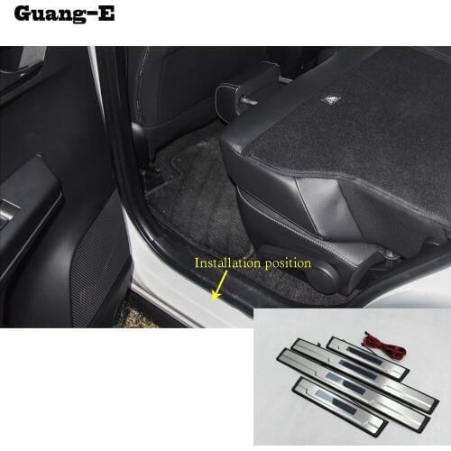 Top Quality Car styling pedal Door sill scuff plate stick External LED threshold moulding 4pcs For Toyota RAV4 2016 2017 2018