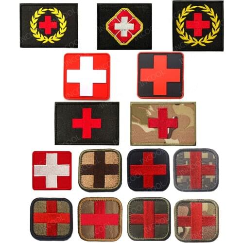 Medic Red Cross Embroidered Patches First Aid EMT Tactical Military PVC Medical Rescue Paramedic Rubber Embroidery Badges
