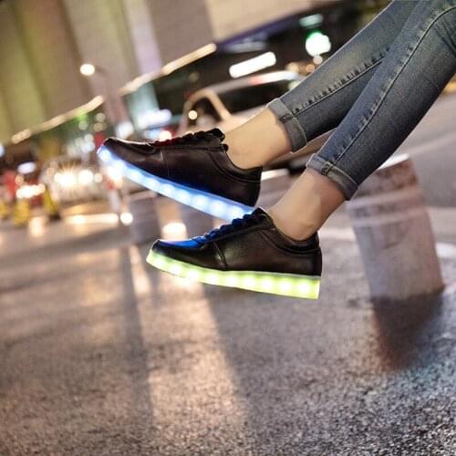 PPIEN Kids Glowing Shoes