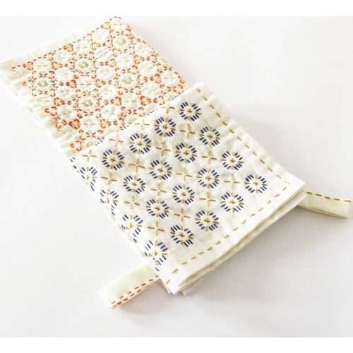 Classic Japanese Style White Hana-Fukin Sashiko Sampler Pre-Printed Sashiko Fabric Heat Erasable Flower Towel