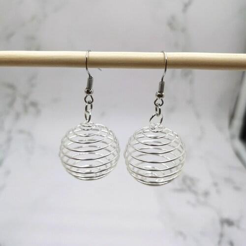 2020 Original New Honeycomb Elastic Pendant Earrings Womens Fashion Popular Metal Wear Gift Earrings Jewelry