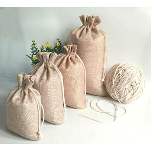 50pcs Vintage Natural Burlap Hessian Gift Candy Bags Wedding Party Favor Bags Birthday Supplies Drawstring Jute Gift Bag Pouch