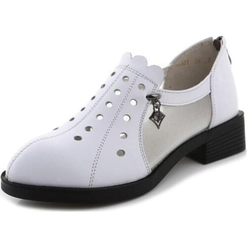 2021 Famous Top Cowhide Summer Sandals Hollow Leather Sandals Fashion Casual Sandals Soft Comfort Low-heel Shoes Women Sandals