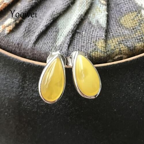 Yoowei 12*6mm New Amber Earrings for Women Tiny Teardrop Shape Genuine Natural Amber Stud Earrings Girls Jewelry Gift Wholesale