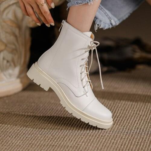 2021 New Women Shoes Lace-up Women Boots Winter Ankle Boots Genuine Leather Womens Chunky Boots Platform shoes boots White