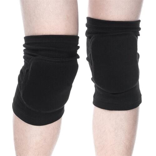 A pair of thick warm and anti-fall sports knee pads, soft board support knee pads, yoga football mat, tennis skating exercise