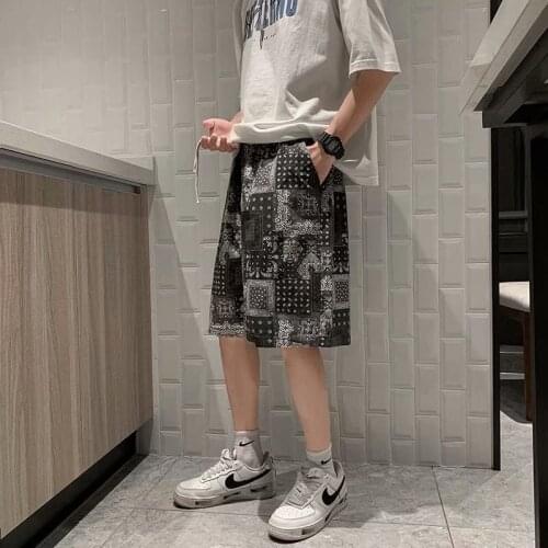 Cashew Flower Shorts Loose Summer Pants Mens Korean Fashion Pants Casual Big Pants Men Abstract Printing Splicing Jogging Pants