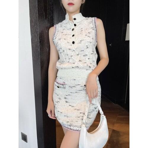 Designer Skirt Set Women Runway Shorts Sets 2021 Turtleneck Sleeveless Sweater Tops and Short Pant Suits Knitted Two Piece Set