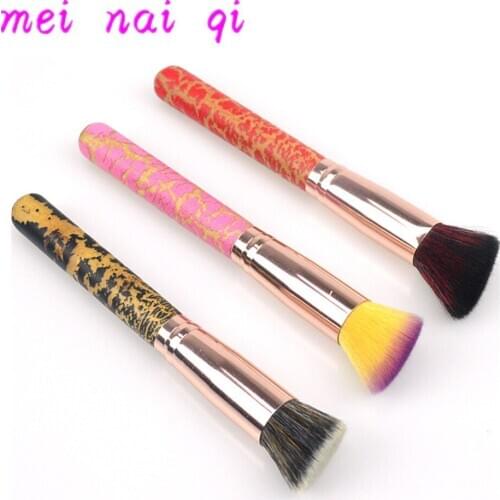 Brand 1 PCS Face Makeup Brush Beauty Makeup Tools Face Foundation Powder Brighten Concealer Cosmetics Blending Soft Brushes