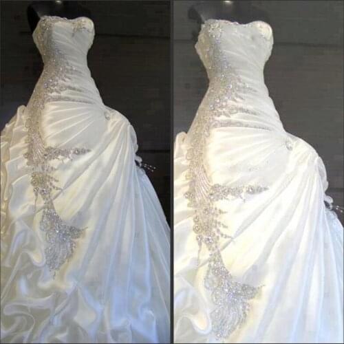 2019 Gorgeous A-line Ruffles Sweetheart Strapless Crystal Wedding Dresses Beautiful stunning Bridal Dresses free shipping