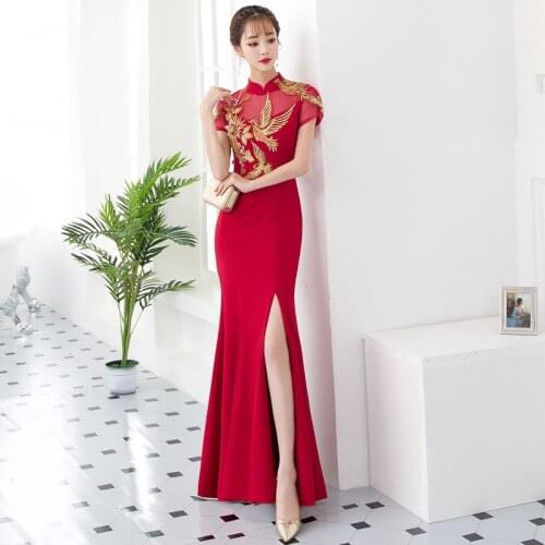Traditional Embroidery Bride Red Cheongsam China Qipao Wedding Dress Oriental Evening Dress Long Chinese New Year Costume Qi Pao