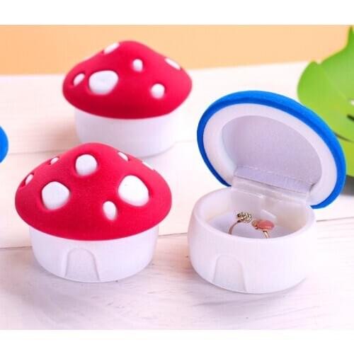 HOSENG Red and Blue Color Carton Mushroom Box Creative Proposal Ring Packaging Anniversary Women Jewelry Storage Case HS_541