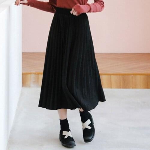 Women Black High Waist Pleated Skirts New Arrival 2021 Autumn Winter Korean Simple Style All-match Ladies A-line Long Skirt W035