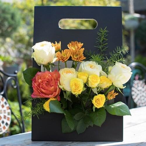 1PC Portable Foldable Flower Box Waterproof Paper Packing Bag Florist Fresh Flower Carrier Bag Handmade Bouquet Basket Gift