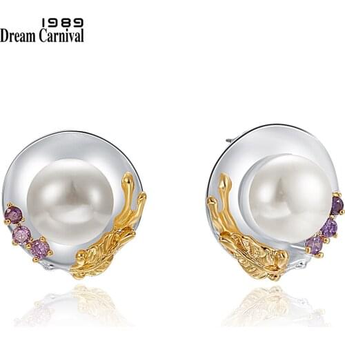DreamCarnival1989 New Original Delicate Feminine Earrings for Women Ladies Dress-up Look Simulated Pearl Unique Jewelry WE3985