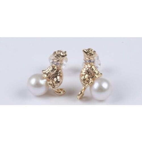 Cat shape Alloy Fitting 5.5-6mm Round Shape Pearl natural freshwater pearl Earring