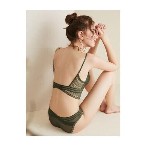 French ultra-thin triangular cup lingerie womens lace beautiful back strapless Underwear set bra top