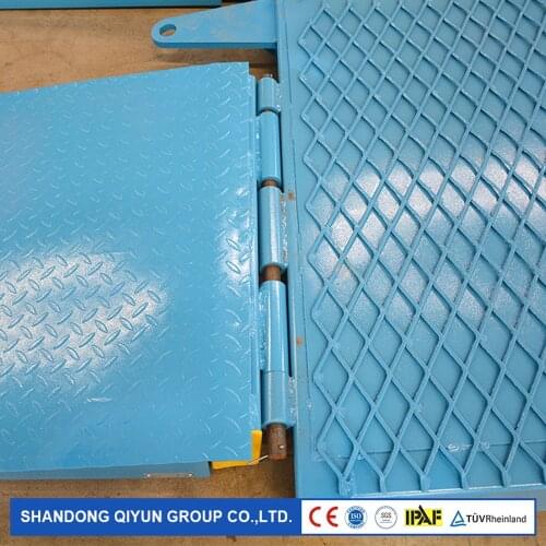 Qiyun CE ISO Mobile Yard Ramp 12m 8ton Hydraulic Container Loading and Unload Mobile Yard Ramp